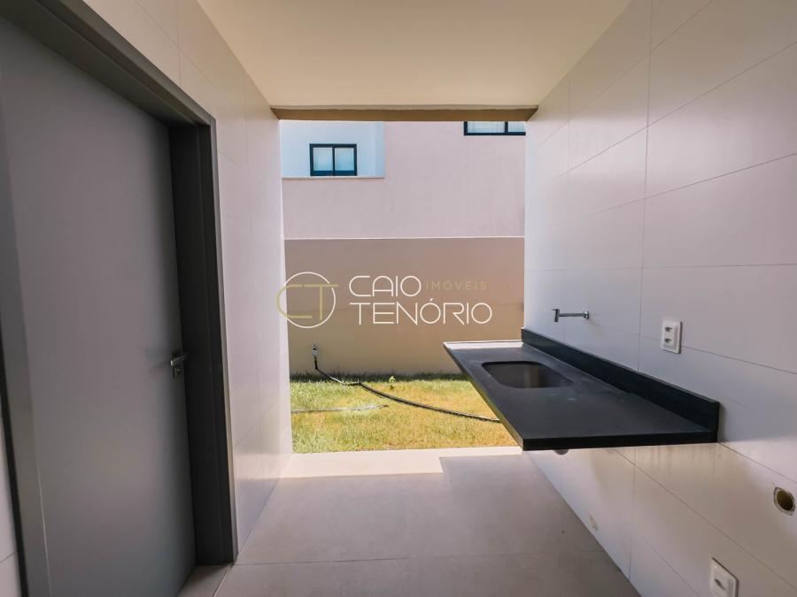 CASA NO CONDOMÍNIO VISTA LAGOA